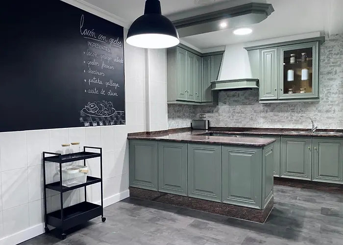 Piso Centrico 120m2 + Parking Propio * O Grove